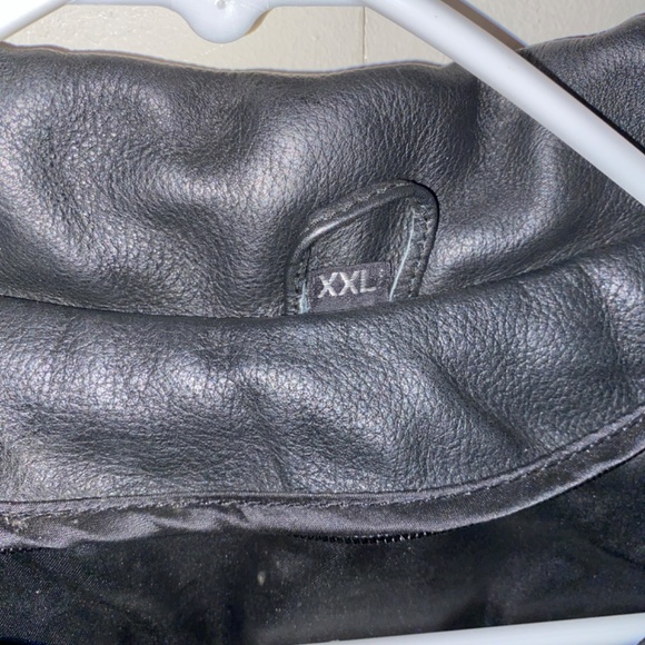 Leather coat - Picture 2 of 10